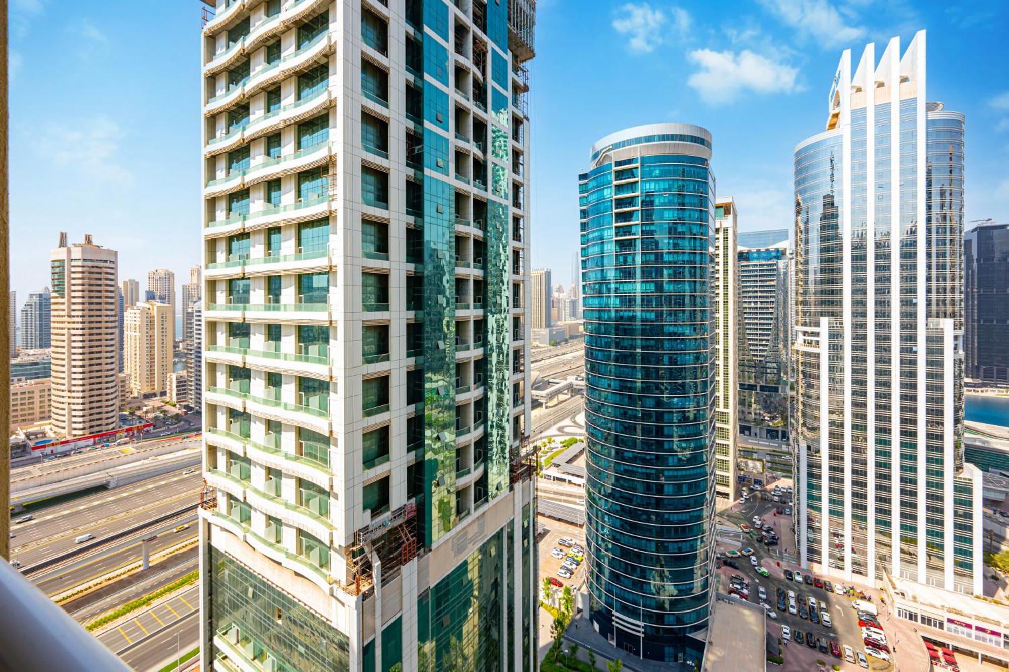 Appartamento Splendid Close To Jbr Dubai